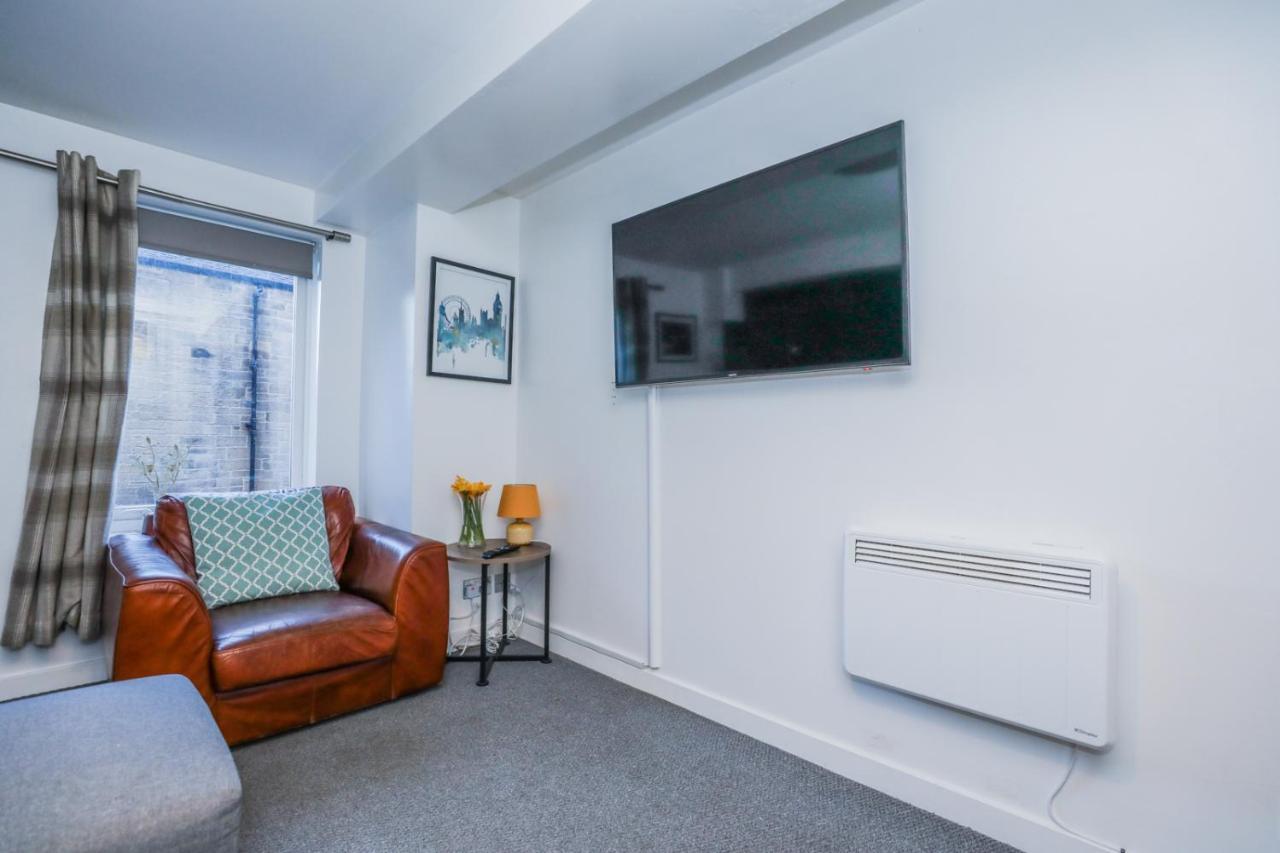 Beautiful 1-Bed Apartment Near Castle Единбург Екстер'єр фото